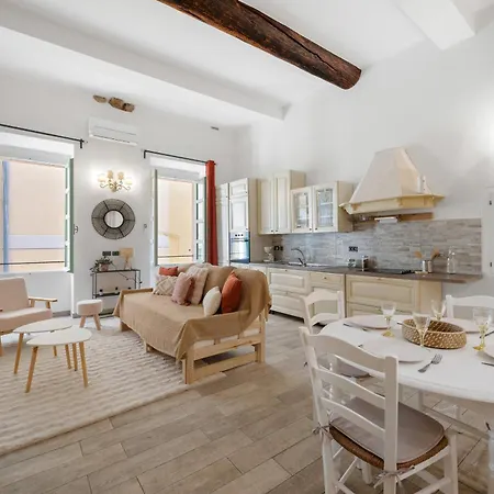 Evasion A Menton, Vieille * مينتون